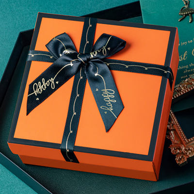 Luxusweihnachtsgeschenk-Pappverpackenkasten-Papieruhr-Schmuck-Geschenkbox mit Band-Bogen