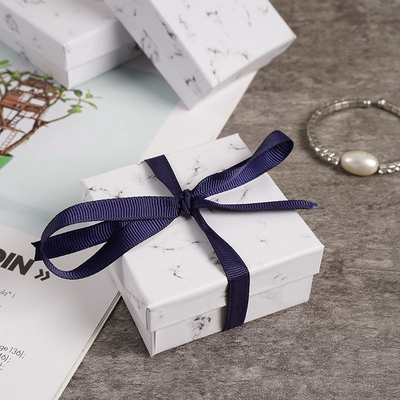 Gemarmorte kleine Schmuck-Geschenkbox für Ohrringe Ring Necklace Bracelet