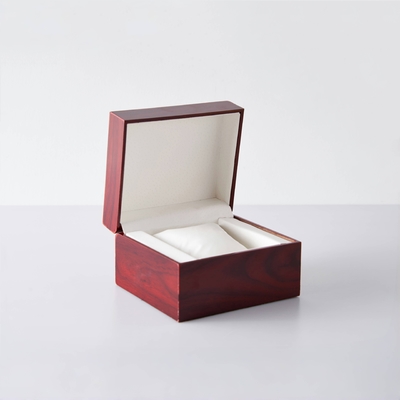 quality Customized Holz Männeruhren Verpackungskiste mit Kunststoffstruktur und PVC-Zubehör factory